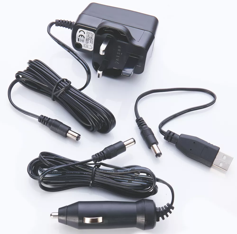 Varta AA Fast Charger With 4 X AA Batteries 2 Varta AA Fast Charger With 4 X AA Batteries - Image 2