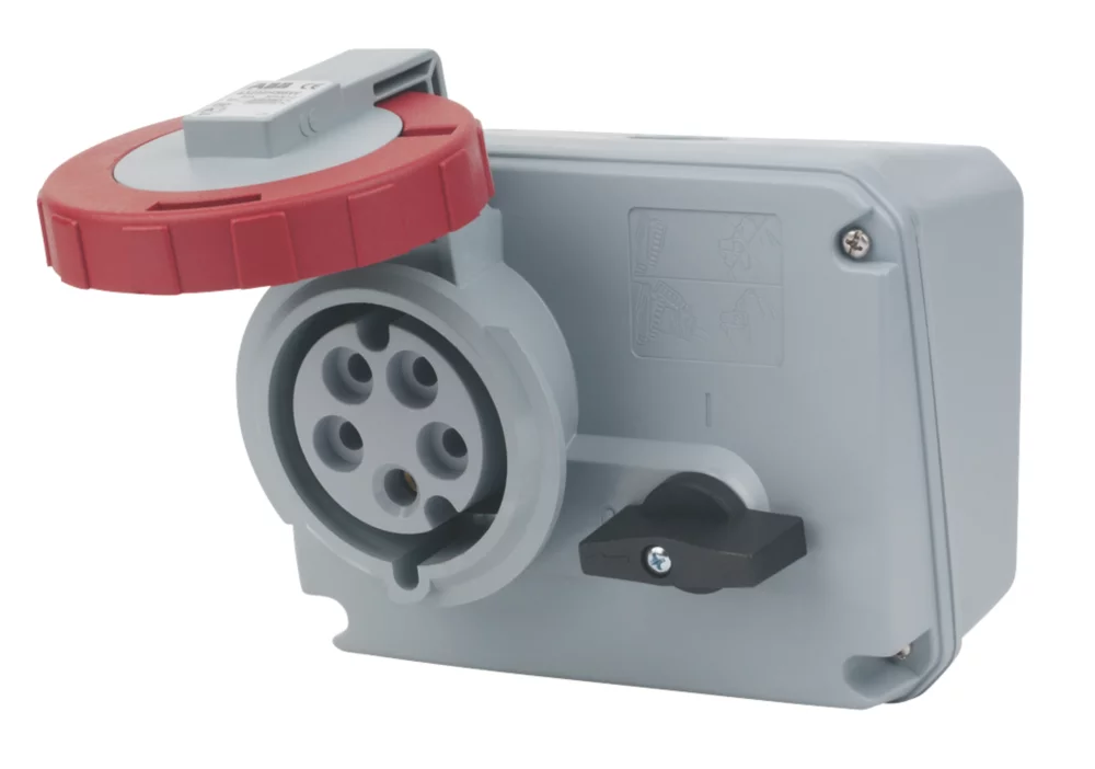 ABB 32A 4P+E Socket 250V