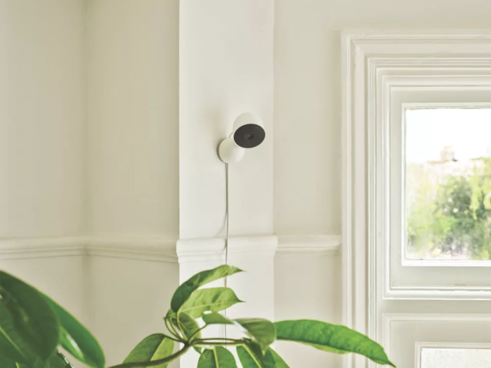 Google Nest GA01998-GB 12V Power Supply White Wired 1080p Indoor Round Smart Camera - Image 2