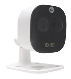 Yale All-in-One Mains-Powered White Wireless 1080p Indoor & Outdoor Square Outdoor Wi-Fi Camera