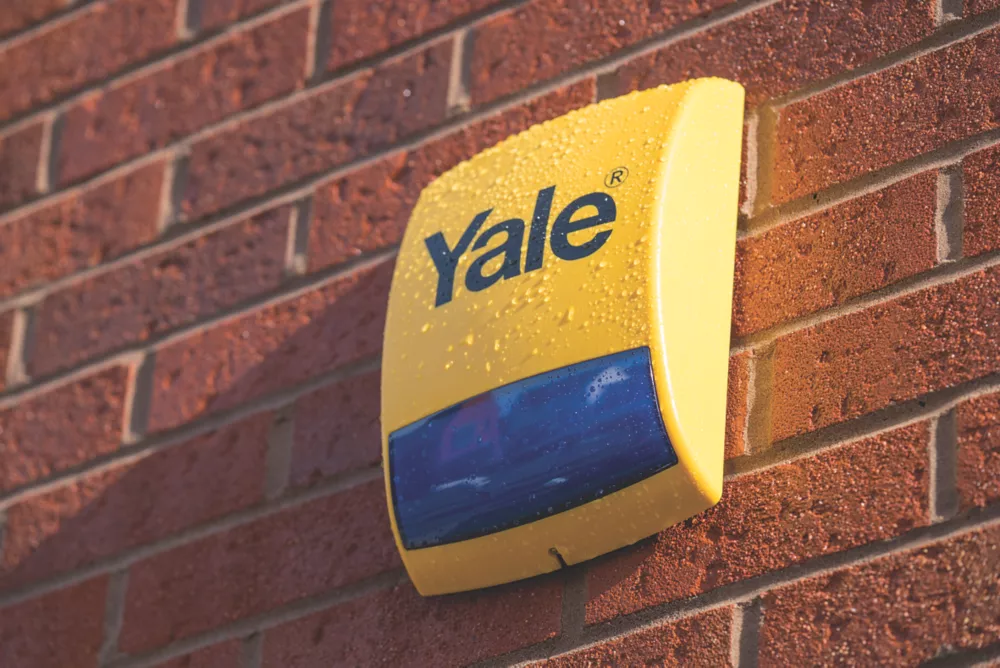 Yale Premium+ Burglar Alarm Kit - Image 4