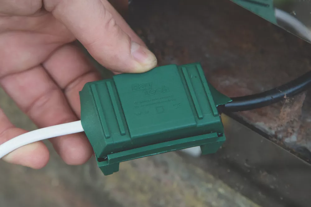 Raytech 2-Entry 3-Pole IPX8 Mini Gel Joint Green - Image 5